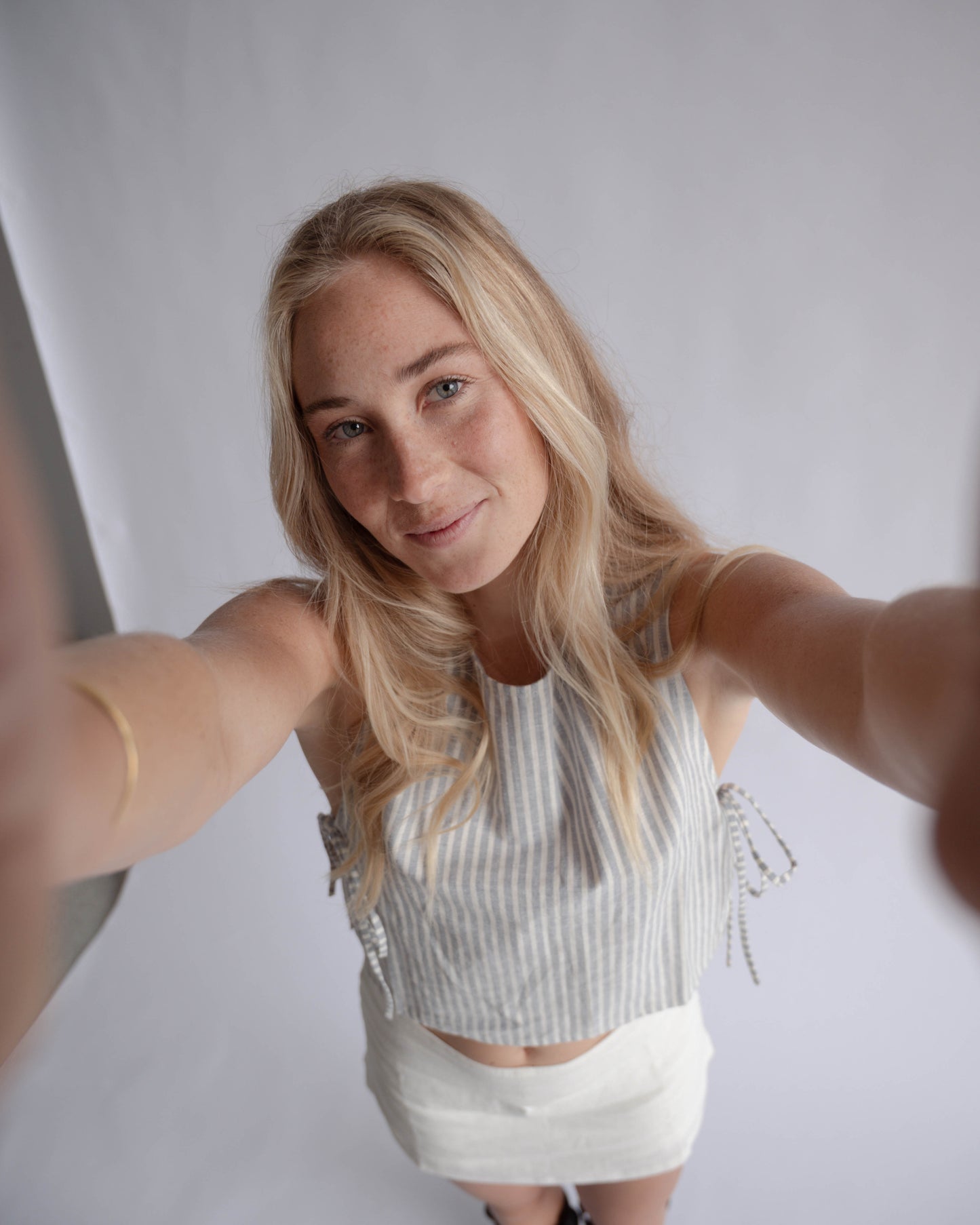 Brooke tie side top