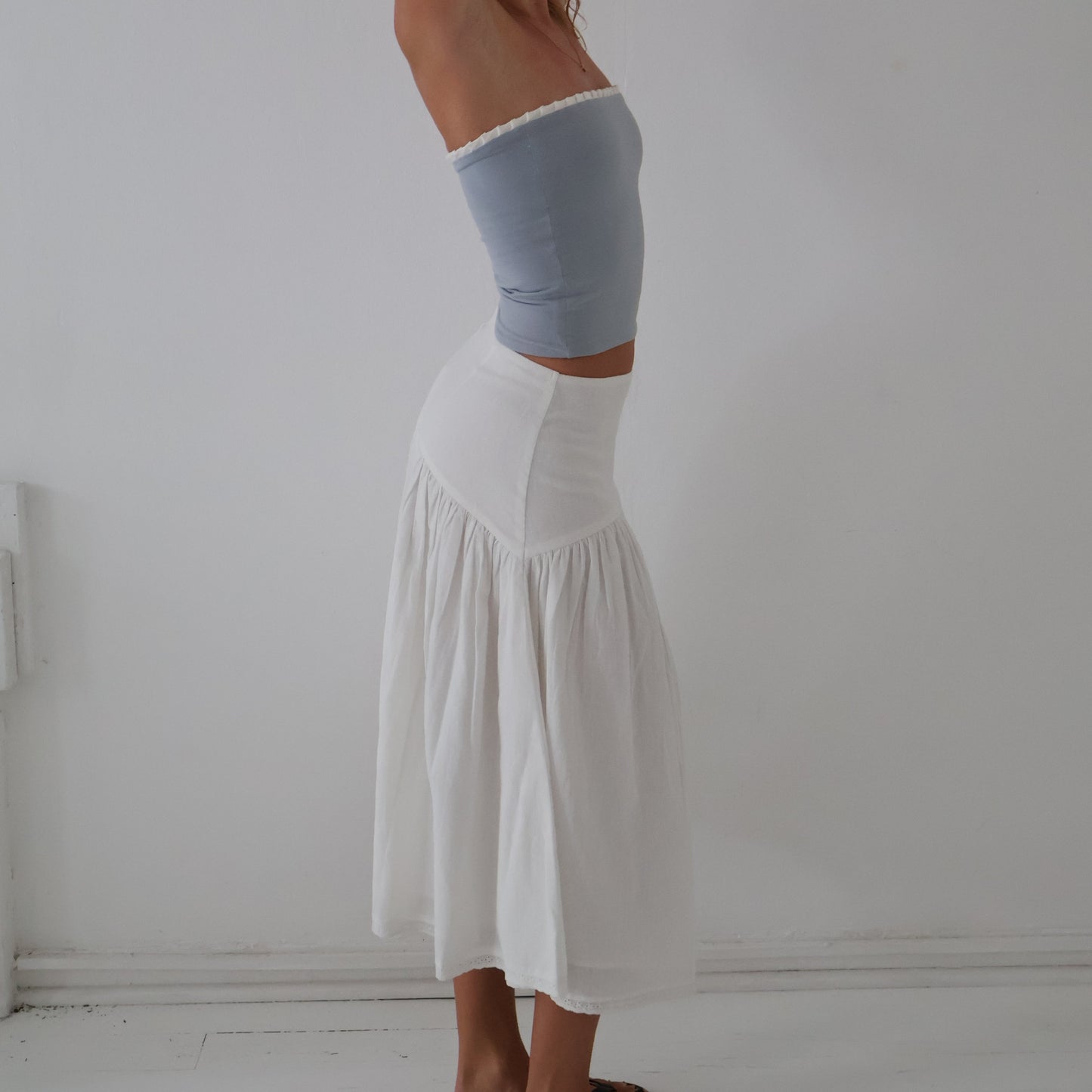 Mia Midi skirt (White)